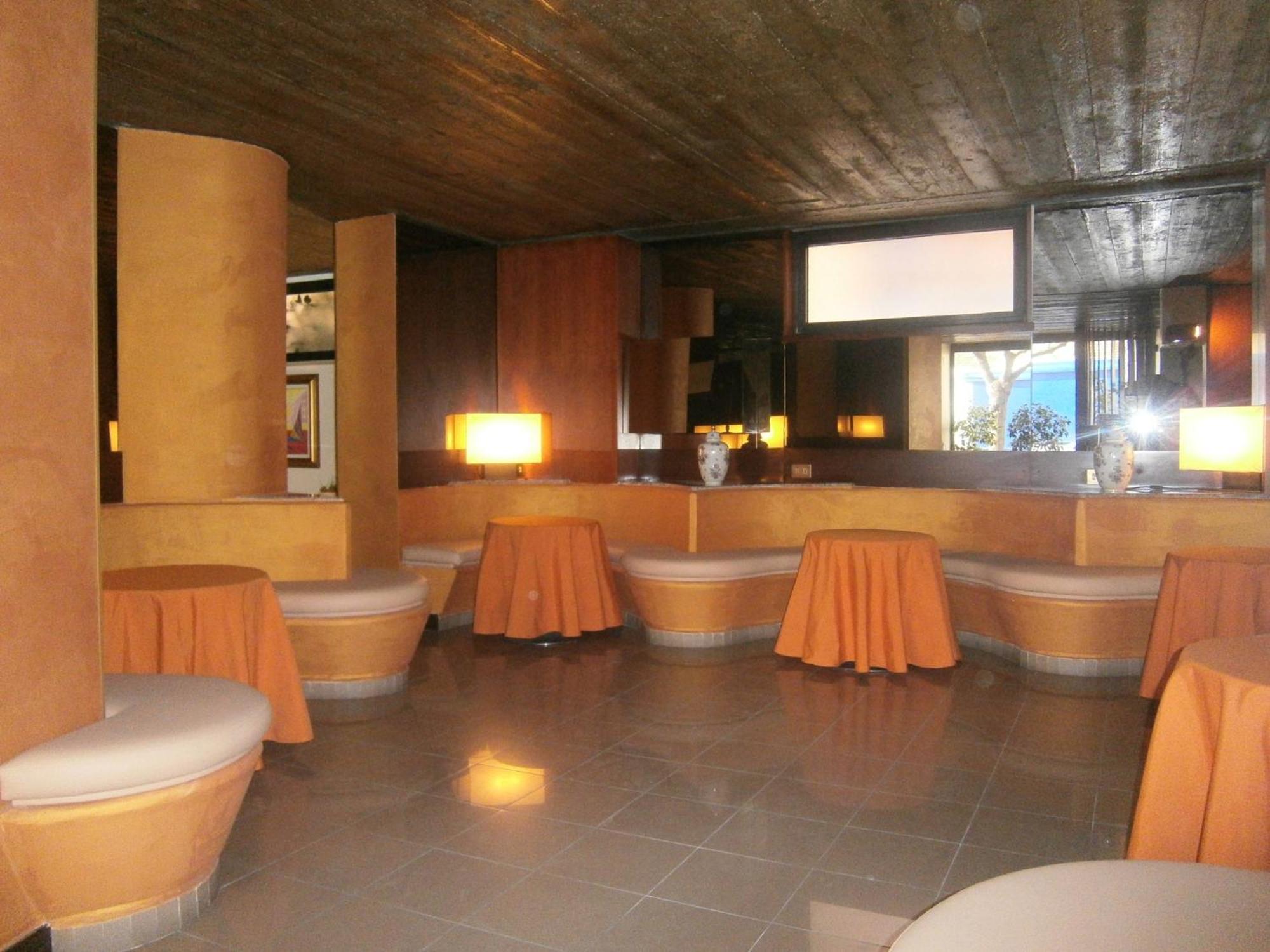Hotel Corona Termoli Exterior foto