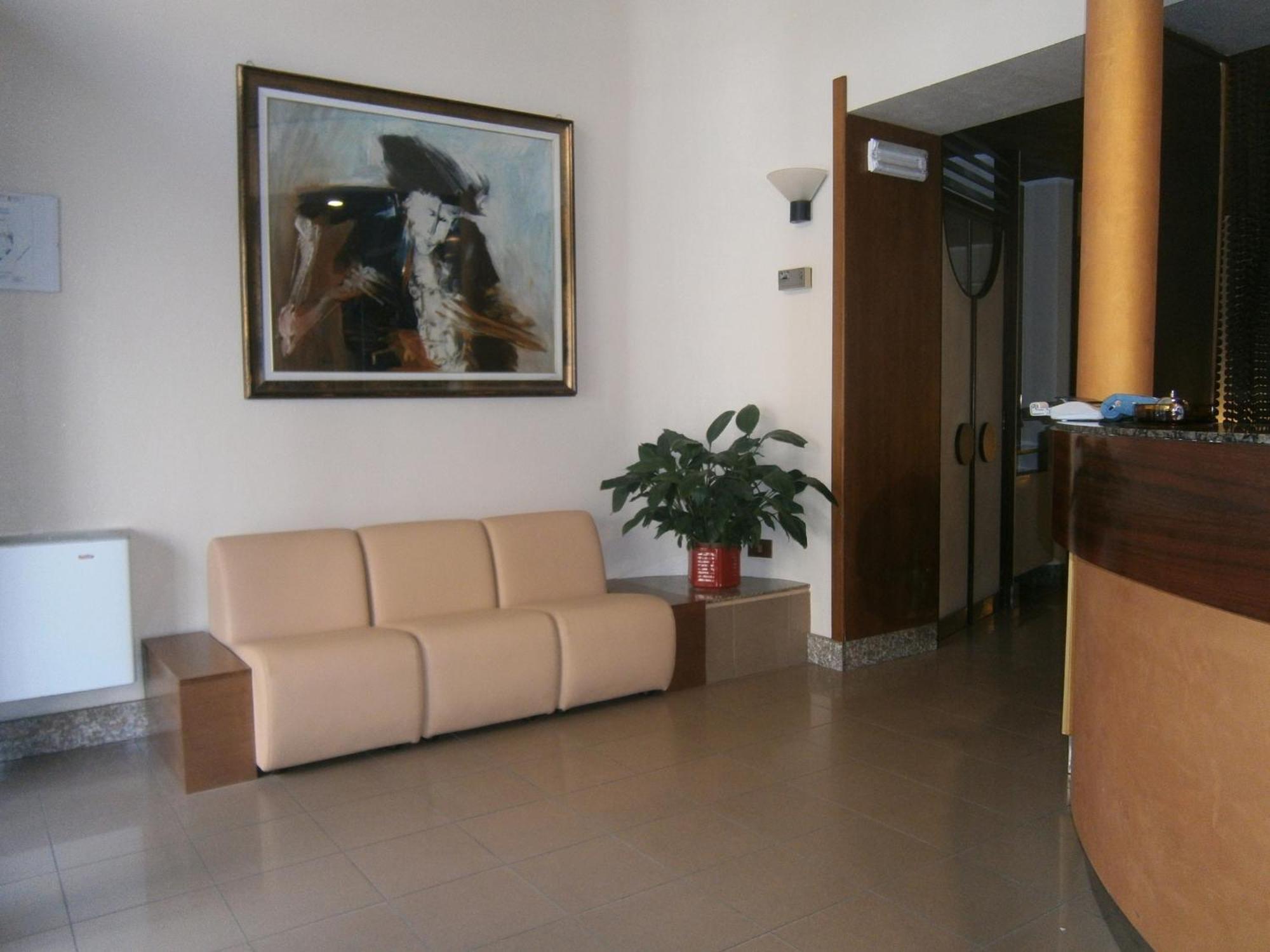 Hotel Corona Termoli Exterior foto