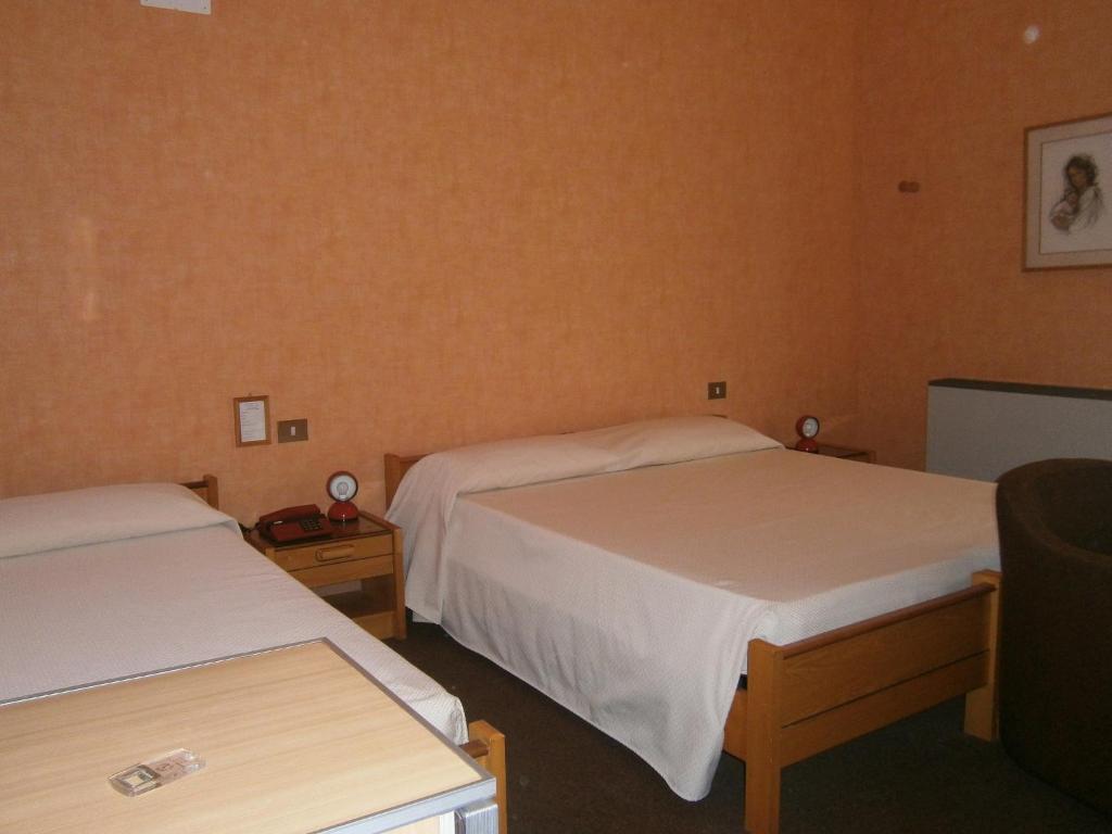 Hotel Corona Termoli Quarto foto